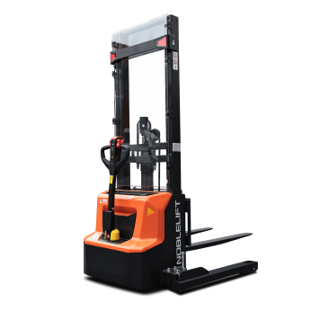 Штабелер самоходный Noblelift SWB-130S-5
