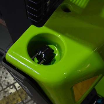 Самоходный Штабелер OXLIFT AX1526LC 2600 мм 1500 кг Li-ion-4