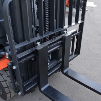 Электрический погрузчик OXLIFT RX 1630 3 М-12