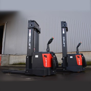 Самоходный Штабелер с Платформой для Оператора OXLIFT BX15 5500 мм  Premium 1500 кг-2