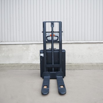 Самоходный Штабелер OXLIFT BX1526E 2600 мм 1500 кг с платформой для оператора-4